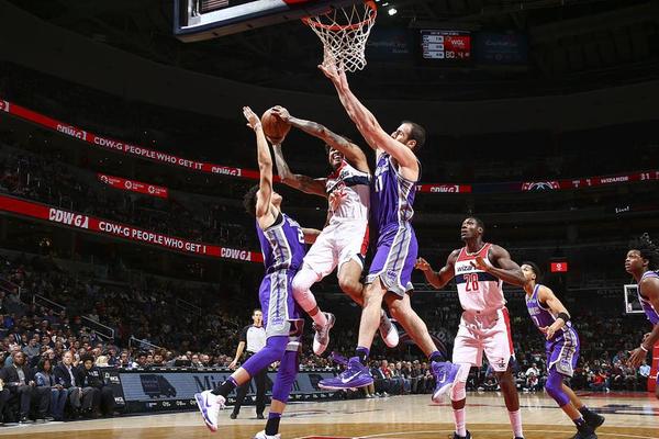 弟媳：我对巴黎唯有感激；和莱昂纳多的不愉快至今仍让我失望（弟媳：感谢巴黎，但与莱昂纳多的不快至今仍令我失望）