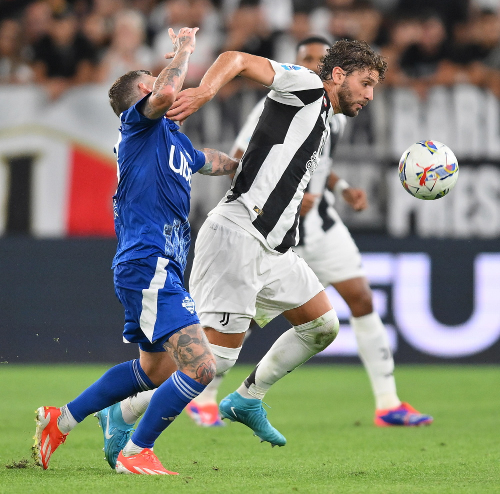 太阳报：C罗日收入48.8万英镑，与摩根采访时戴的手表值110万英镑（太阳报：C罗日薪48.8万英镑，摩根专访所戴腕表价值110万英镑）