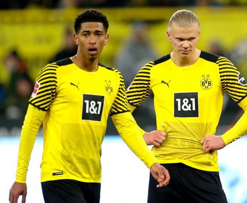 西汉姆联2-1逆转埃弗顿，帕奎塔传射，菲尔克鲁格破门（帕奎塔传射建功、菲尔克鲁格破门，西汉姆联2-1逆转埃弗顿）